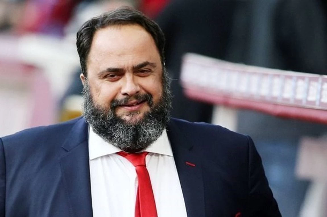 Ολυμπιακός: «Πρώτος στόχος το πρωτάθλημα»-Τι είπε ο Μαρινάκης στους παίκτες